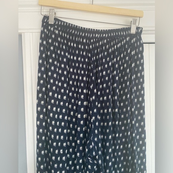 Bonanza High Rise Navy Flowy Pants - Picture 4 of 5